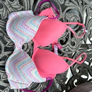 2 DEMI BRAS VICTORIA’S SECRET & PINK